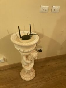 Civitavecchia - Router ilyen elegánsan még nem pihent.
